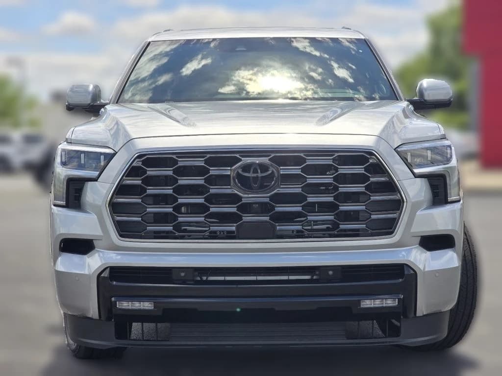 Toyota Sequoia SR5 4WD (Natl) 2026 — side view