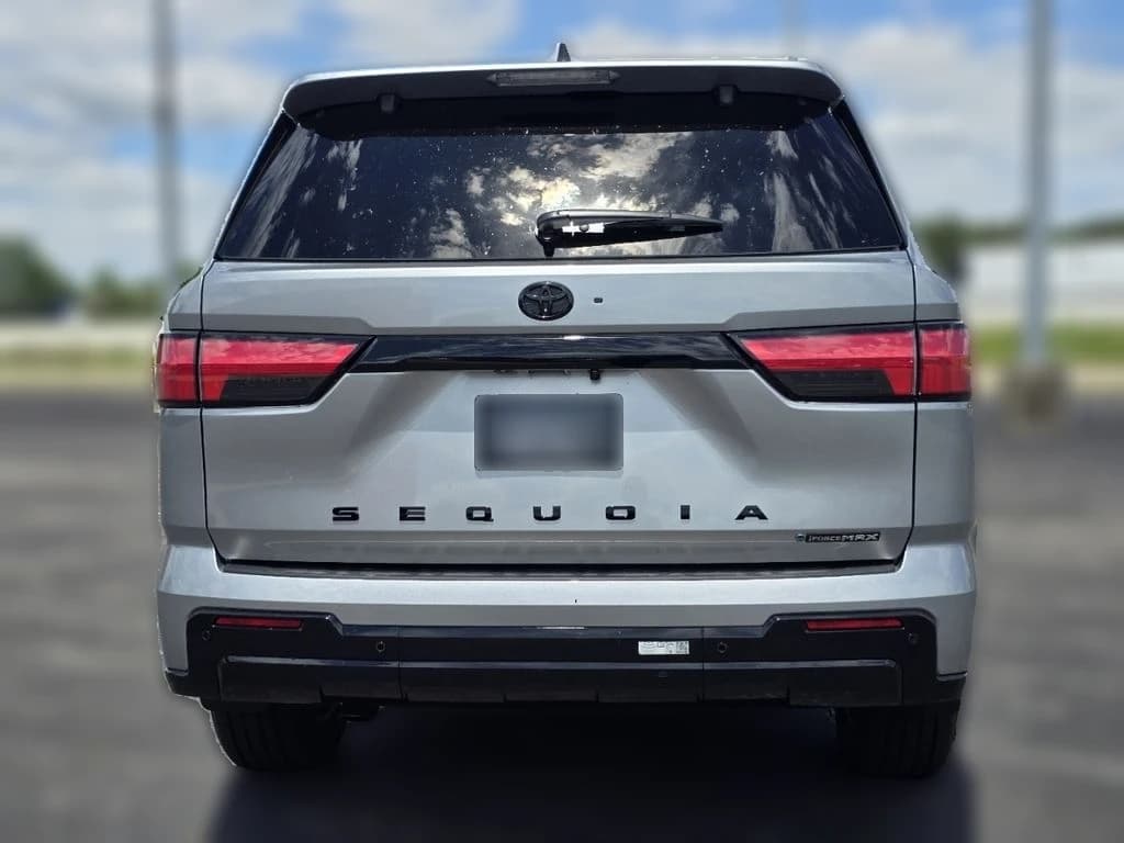 Toyota Sequoia SR5 4WD (Natl) 2026 — side view