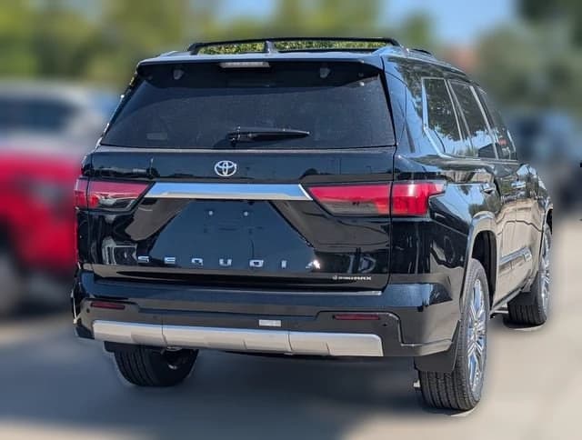 Toyota Sequoia Capstone 4WD (Natl) 2026 — side view