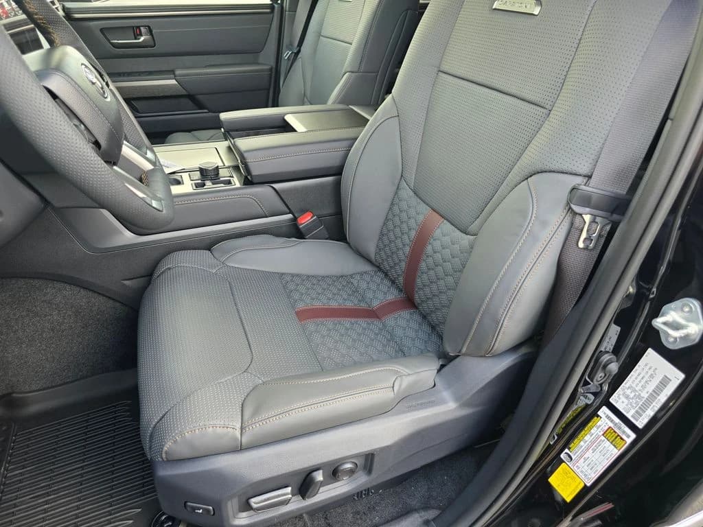 Toyota Sequoia Capstone 4WD (Natl) 2026 — side view