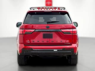 Toyota Sequoia Platinum 4WD (Natl)