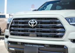 Toyota Sequoia Limited 4WD (Natl) 2026 — side view