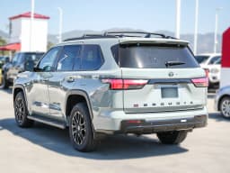 Toyota Sequoia Limited 4WD (Natl) 2026 — side view