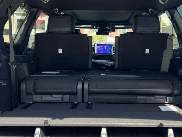 Toyota Sequoia Platinum 4WD (Natl) 2026 — side view
