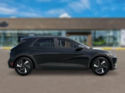 Hyundai IONIQ 5 SE RWD 2026 — side view