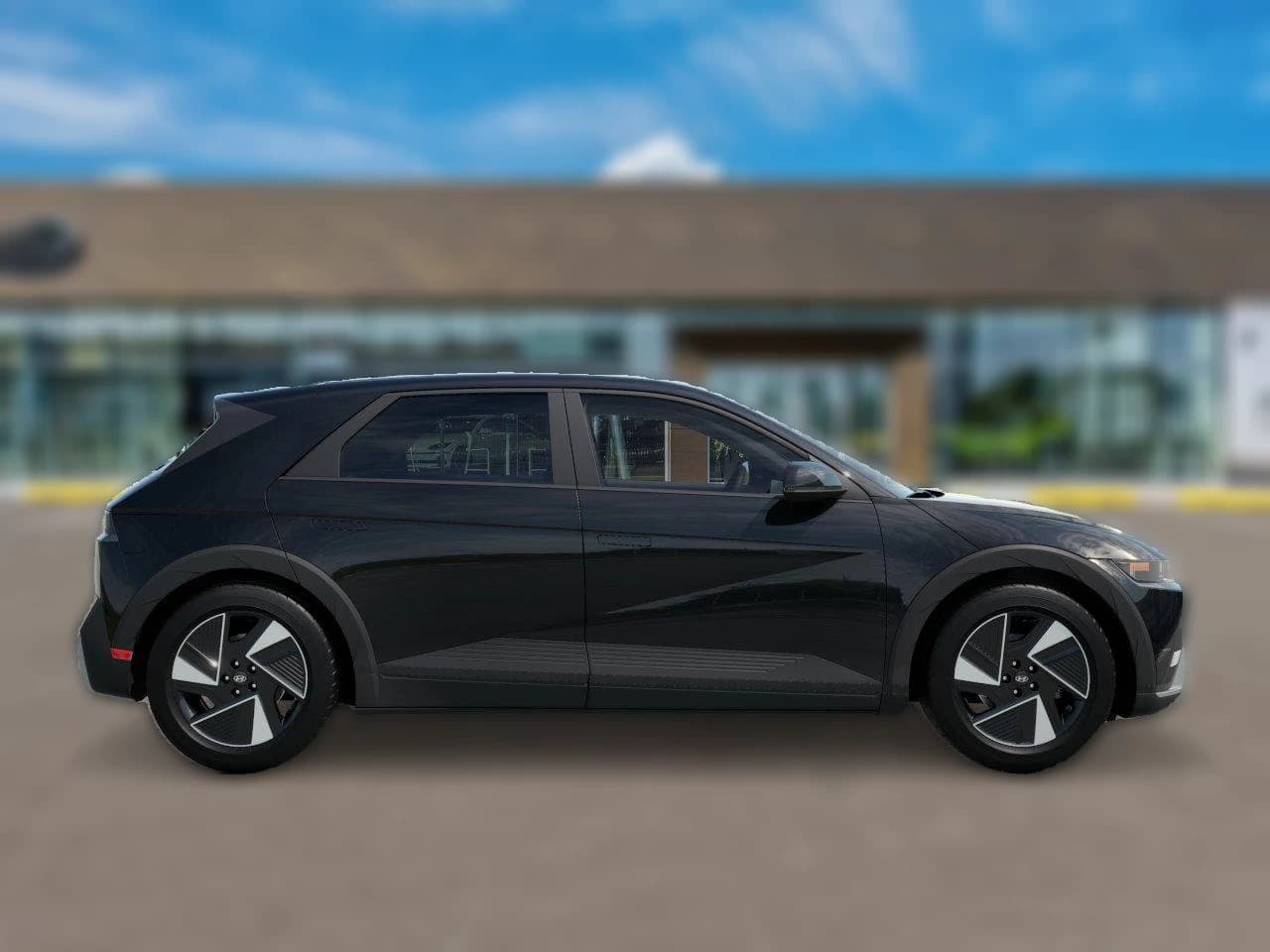 Hyundai IONIQ 5 SE RWD 2026 — side view
