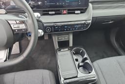 Hyundai IONIQ 5 SE RWD 2026 — side view