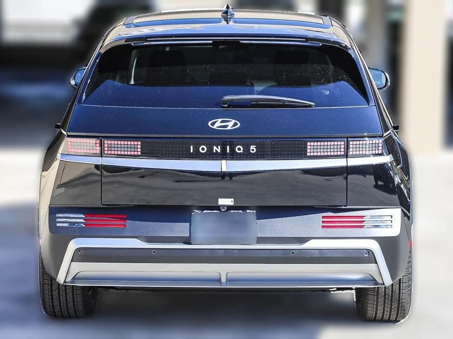 Hyundai IONIQ 5 SE RWD 2026 — side view