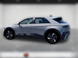Hyundai IONIQ 5 SE AWD 2025 — side view