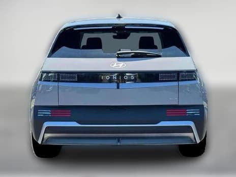 Hyundai IONIQ 5 SE AWD 2025 — side view