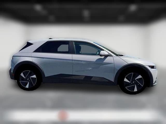 Hyundai IONIQ 5 SE AWD 2025 — side view