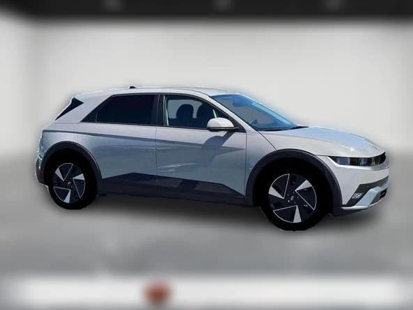 Hyundai IONIQ 5 SE AWD 2025 — side view