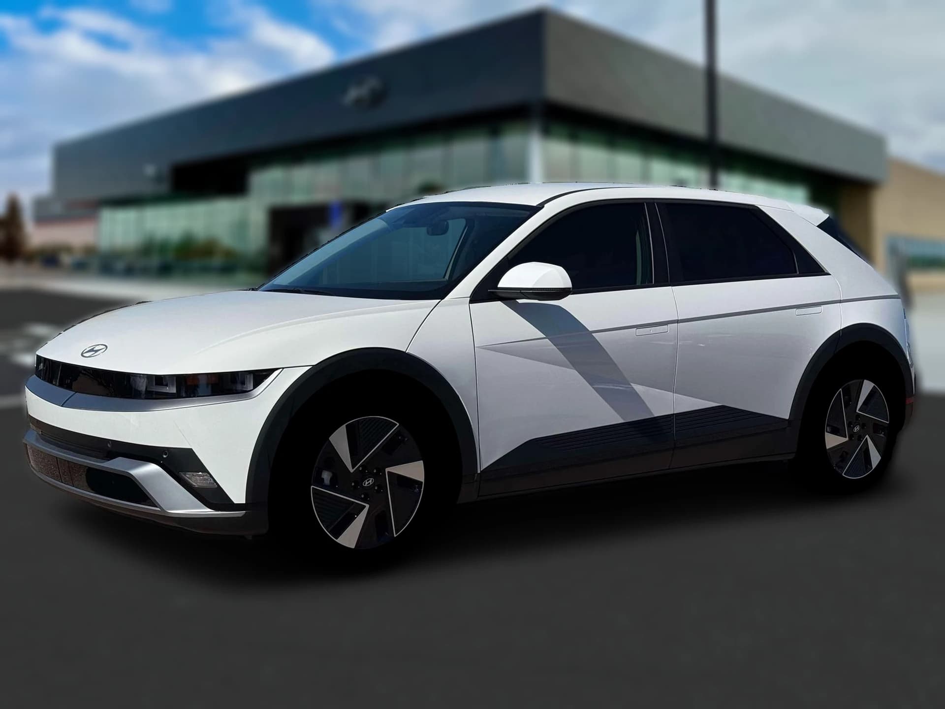 Hyundai IONIQ 5 SE AWD 2026 — side view