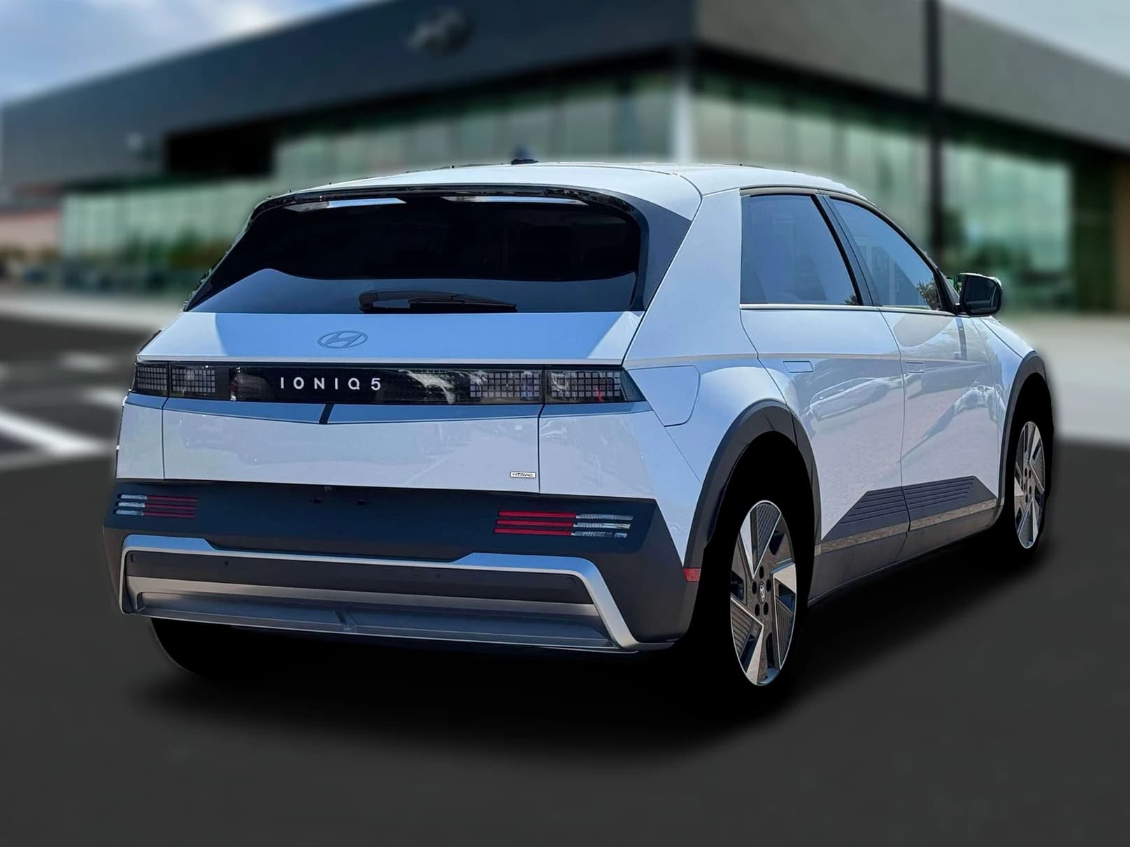 Hyundai IONIQ 5 SE AWD 2026 — side view