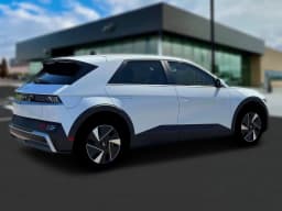 Hyundai IONIQ 5 SE AWD 2026 — side view