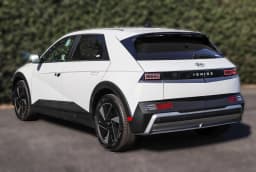 Hyundai IONIQ 5 SEL RWD 2026 — side view