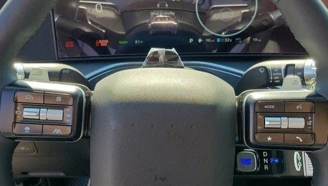 Hyundai IONIQ 9 SE AWD 2026 — side view