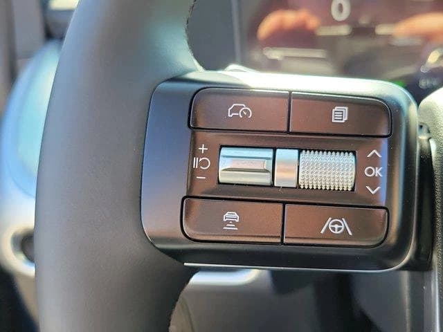 Hyundai IONIQ 9 SE AWD 2026 — side view