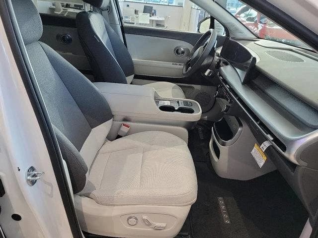 Hyundai IONIQ 9 SE AWD 2026 — side view