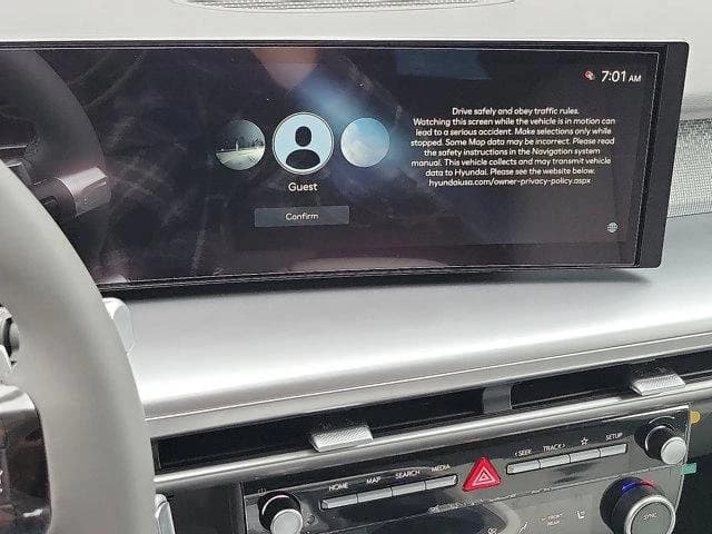 Hyundai IONIQ 9 SE AWD 2026 — side view