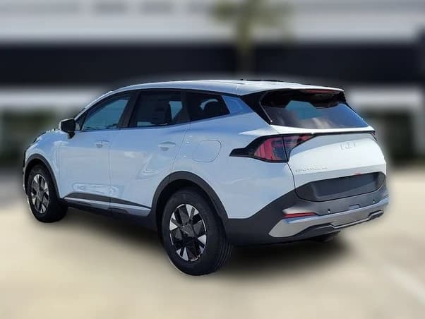 Kia Sportage Hybrid LX FWD 2027 — side view