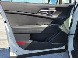 Kia Sportage Hybrid LX FWD 2027 — side view