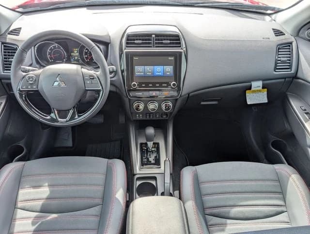 Mitsubishi Outlander Sport SE 2.0 AWC 2026 — side view