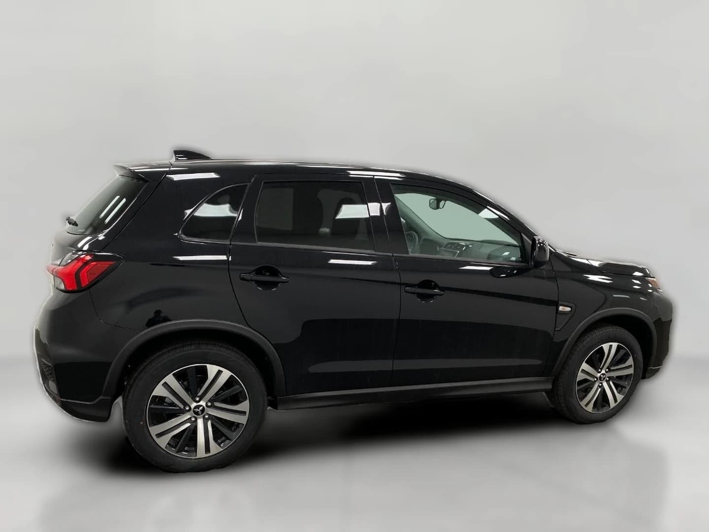 Mitsubishi Outlander Sport S 2.0 AWC 2026 — side view