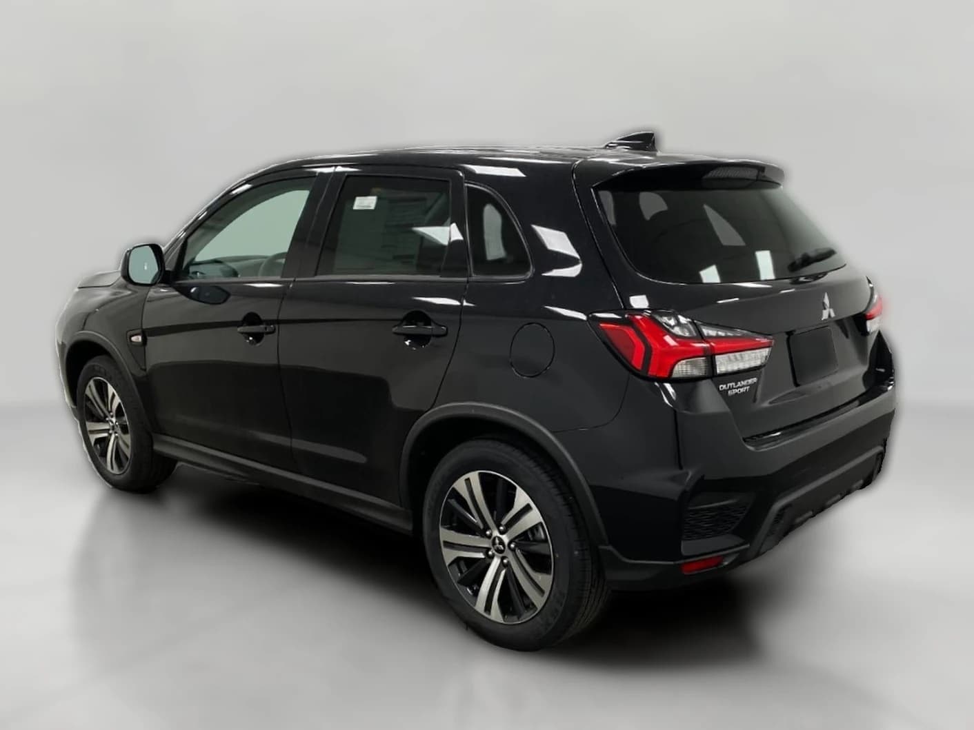 Mitsubishi Outlander Sport S 2.0 AWC 2026 — side view