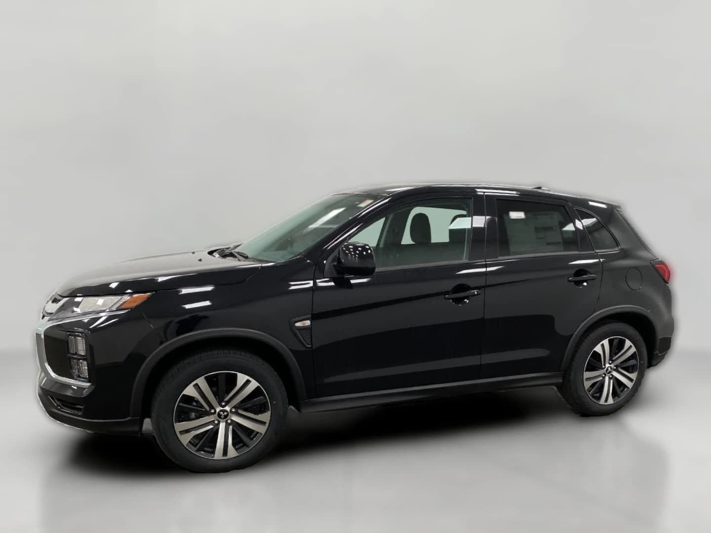 Mitsubishi Outlander Sport S 2.0 AWC 2026 — side view