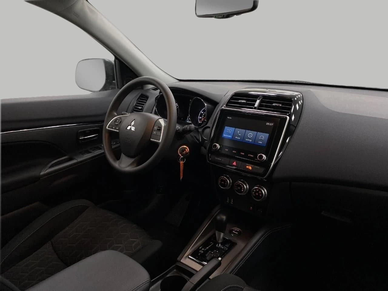 Mitsubishi Outlander Sport S 2.0 AWC 2026 — side view