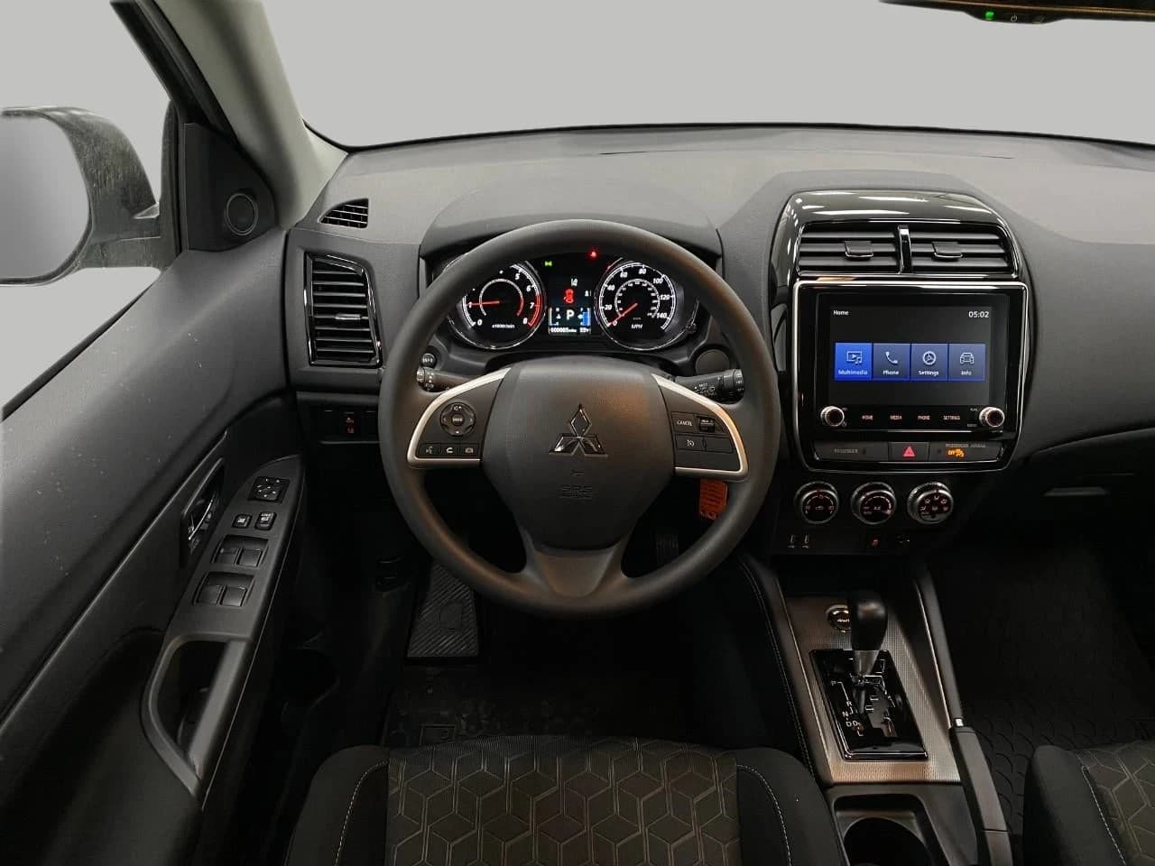 Mitsubishi Outlander Sport ES 2.0 AWC 2026 — side view