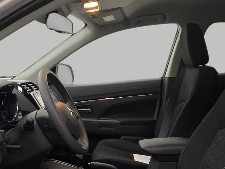 Mitsubishi Outlander Sport ES 2.0 AWC 2026 — side view