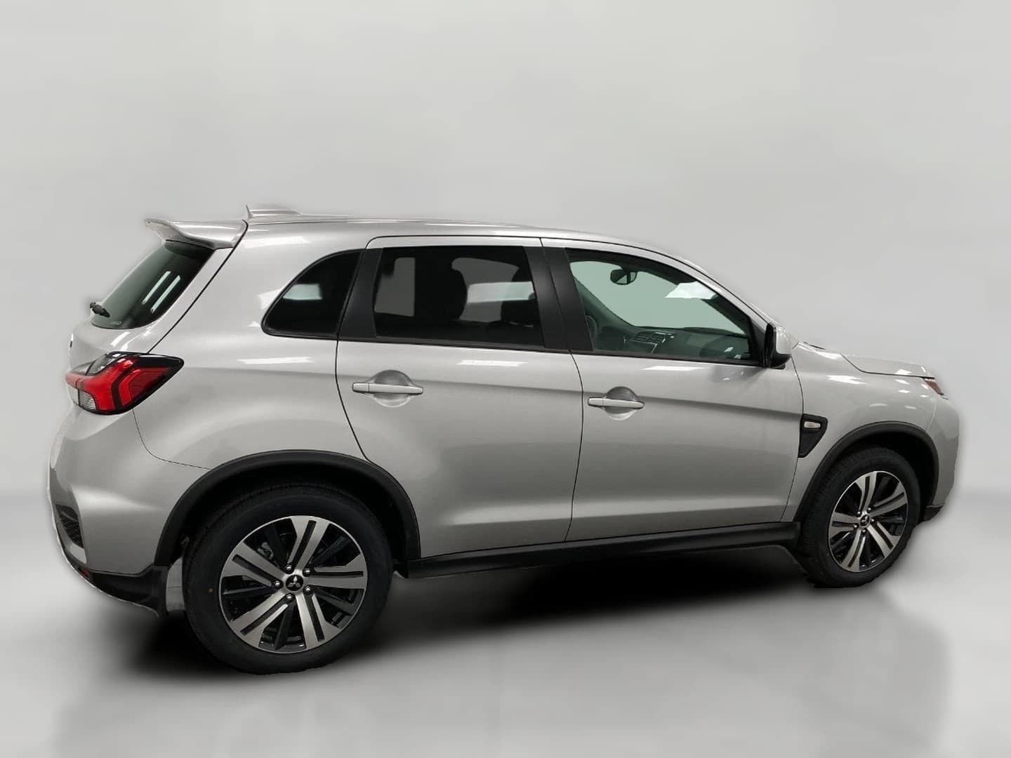 Mitsubishi Outlander Sport ES 2.0 AWC 2026 — side view
