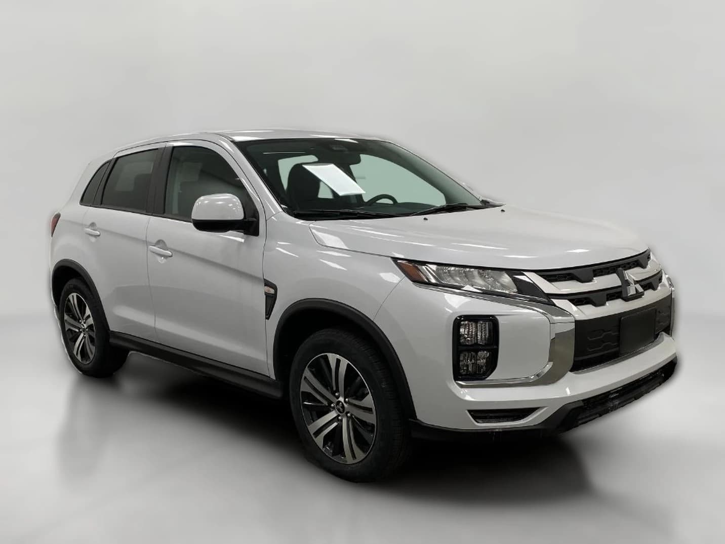 Mitsubishi Outlander Sport ES 2.0 AWC 2026 — side view