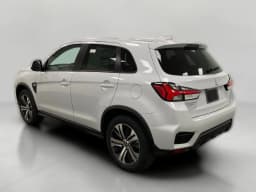 Mitsubishi Outlander Sport ES 2.0 AWC 2026 — side view