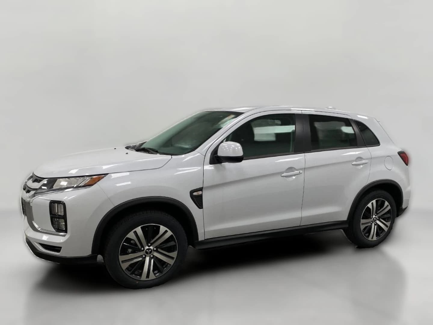 Mitsubishi Outlander Sport ES 2.0 AWC 2026 — side view