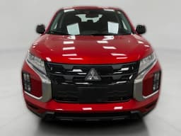 Mitsubishi Outlander Sport LE 2.0 AWC 2026 — side view