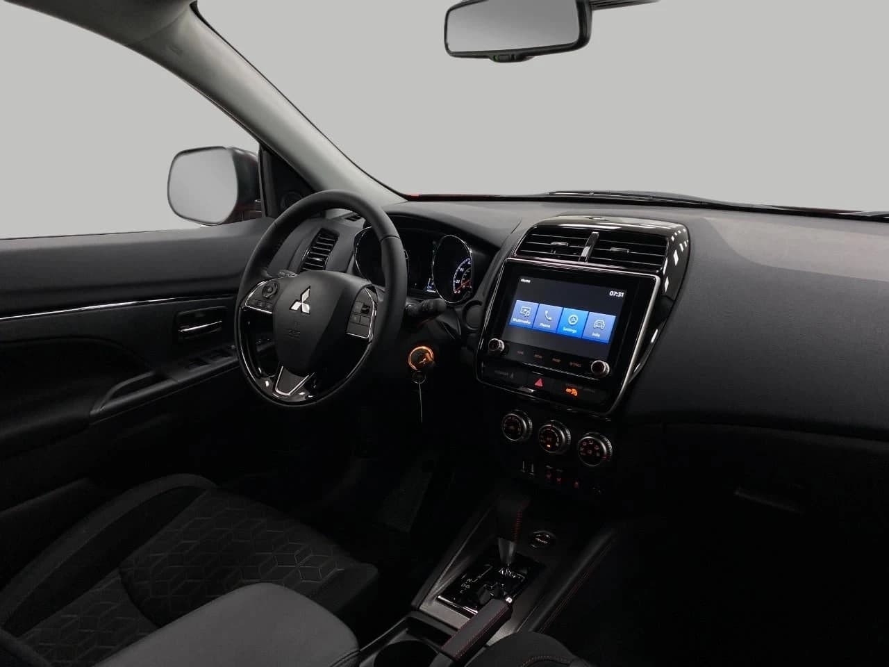 Mitsubishi Outlander Sport LE 2.0 AWC 2026 — side view