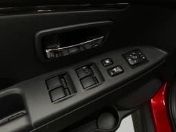 Mitsubishi Outlander Sport LE 2.0 AWC 2026 — side view