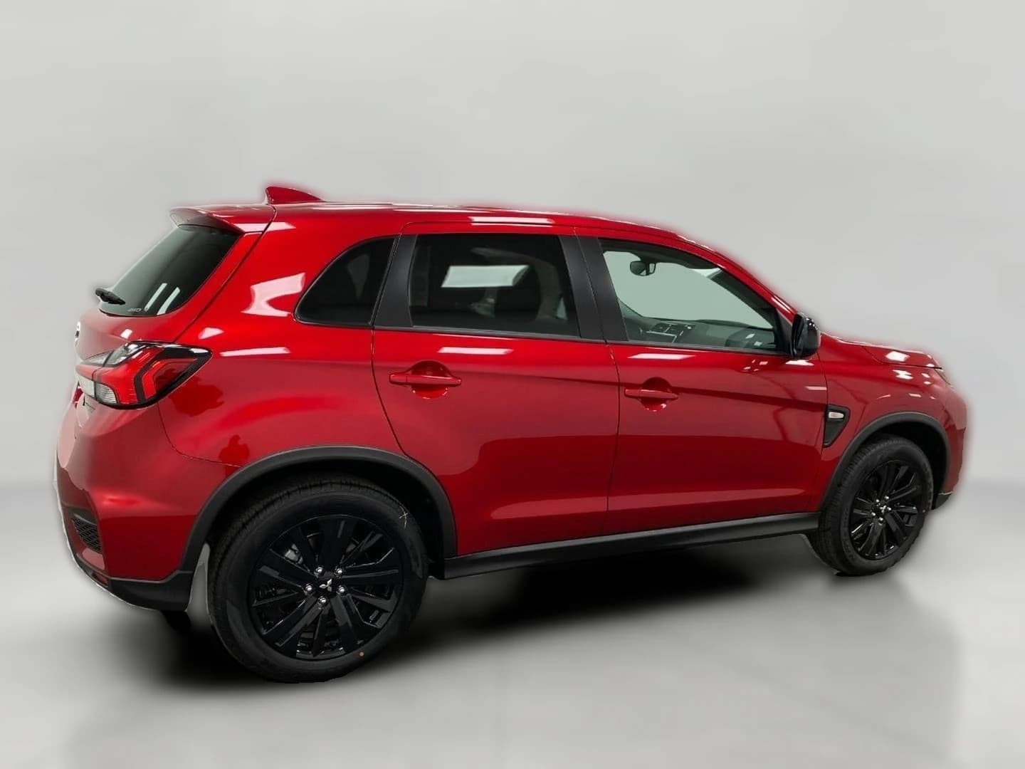 Mitsubishi Outlander Sport LE 2.0 AWC 2026 — side view