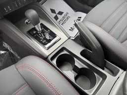 Mitsubishi Outlander Sport SE 2.0 AWC 2026 — side view
