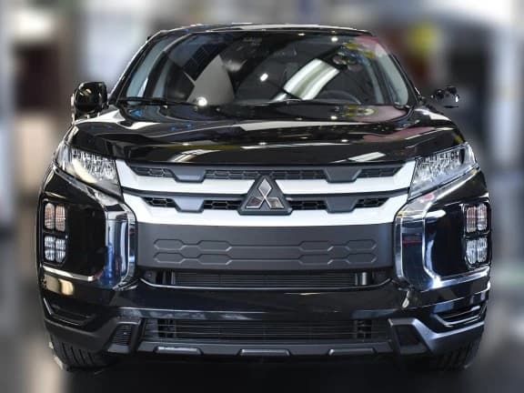 Mitsubishi Outlander Sport ES 2.0 AWC 2027 — side view