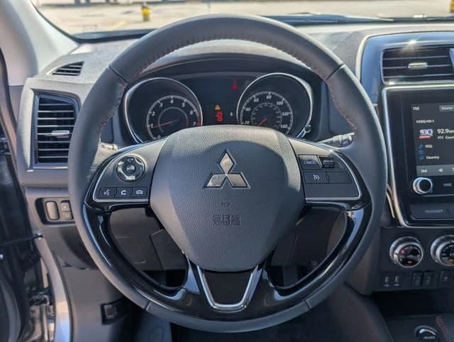 Mitsubishi Outlander Sport Railliart 2.0 AWC 2026 — side view