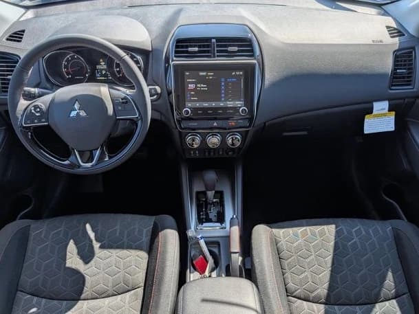 Mitsubishi Outlander Sport Railliart 2.0 AWC 2026 — side view