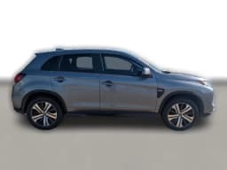 Mitsubishi Outlander Sport ES 2.0 AWC 2027 — side view