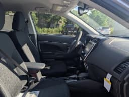 Mitsubishi Outlander Sport ES 2.0 AWC 2027 — side view