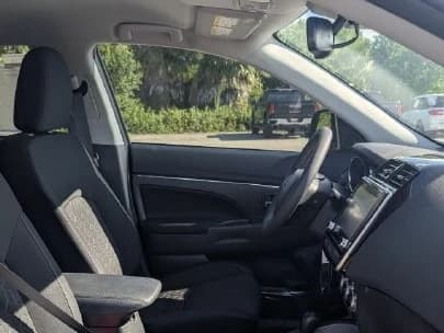 Mitsubishi Outlander Sport ES 2.0 AWC 2027 — side view