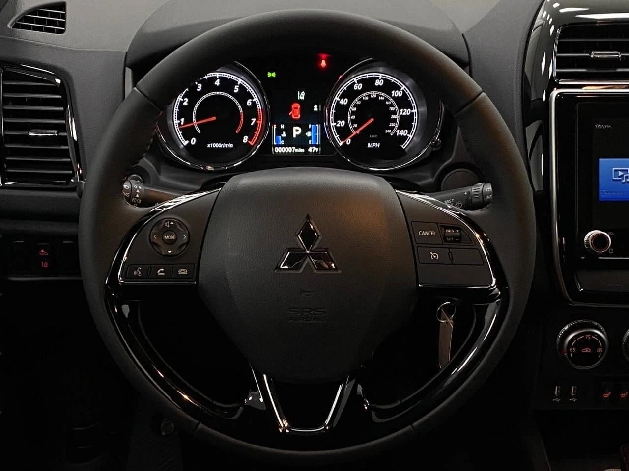 Mitsubishi Outlander Sport Trail Edition 2.0 AWC 2026 — side view