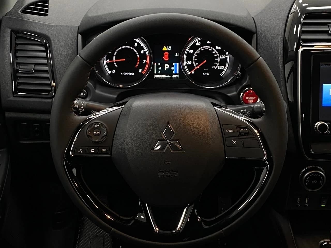Mitsubishi Outlander Sport S 2.0 AWC 2026 — side view